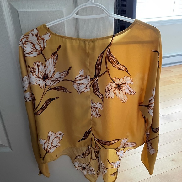 Blouse - Picture 2 of 2